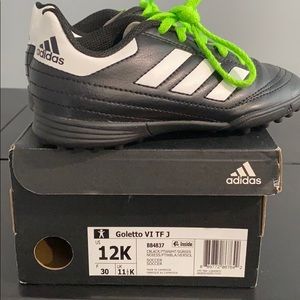 Kids Indoor Soccer Cleats